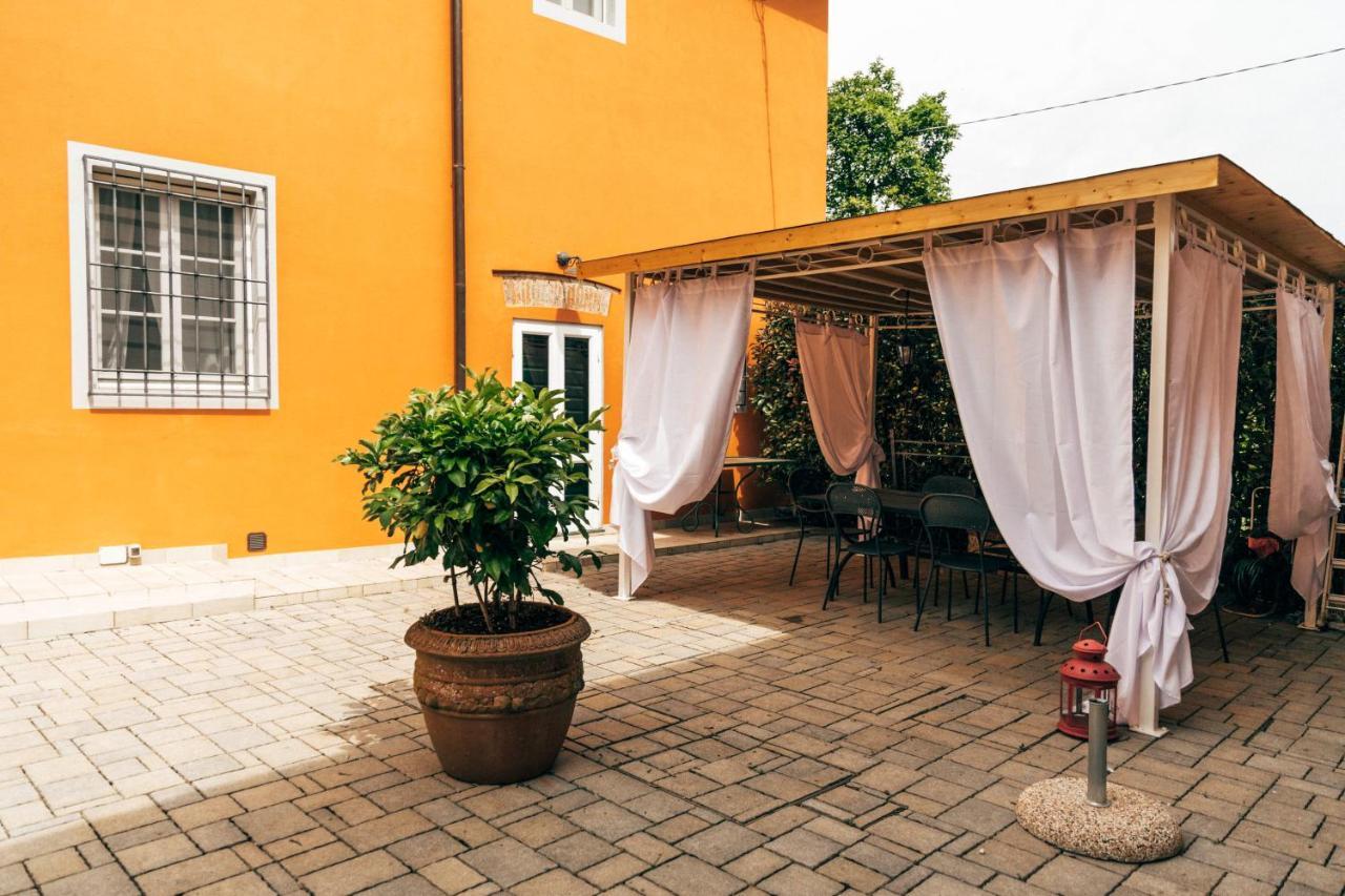 Tenuta San Giovanni Lucca - Borgo Del Locumone エクステリア 写真