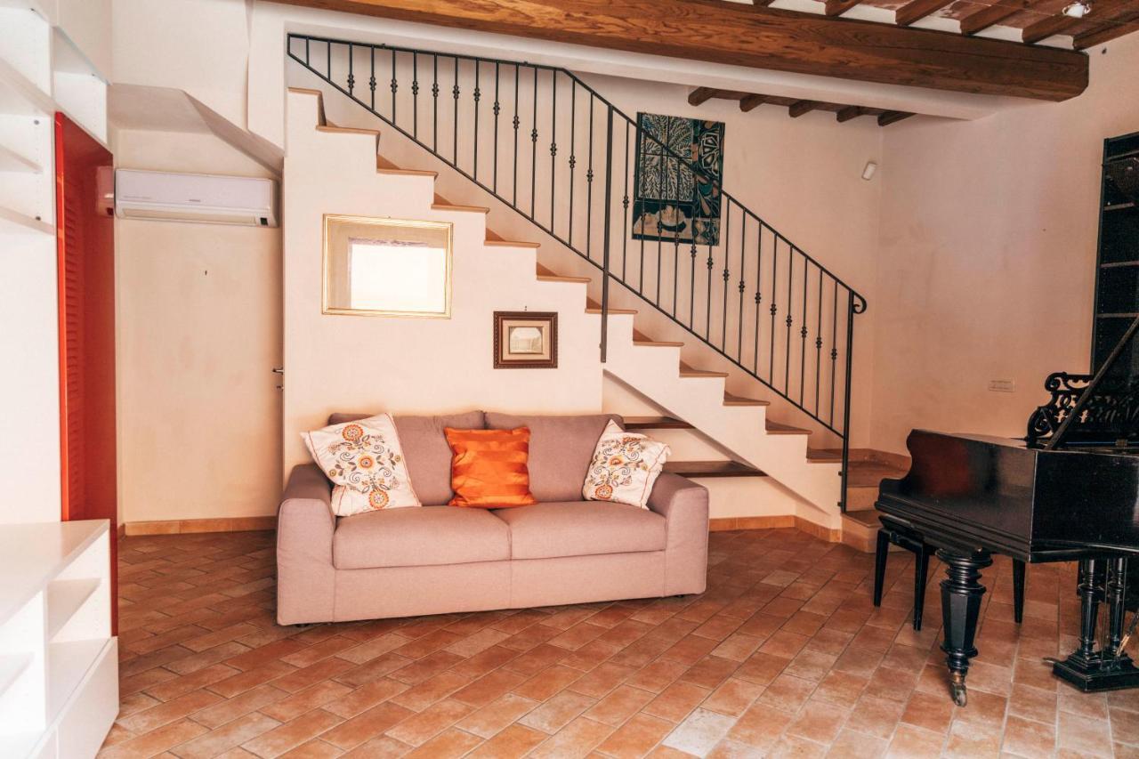 Tenuta San Giovanni Lucca - Borgo Del Locumone エクステリア 写真